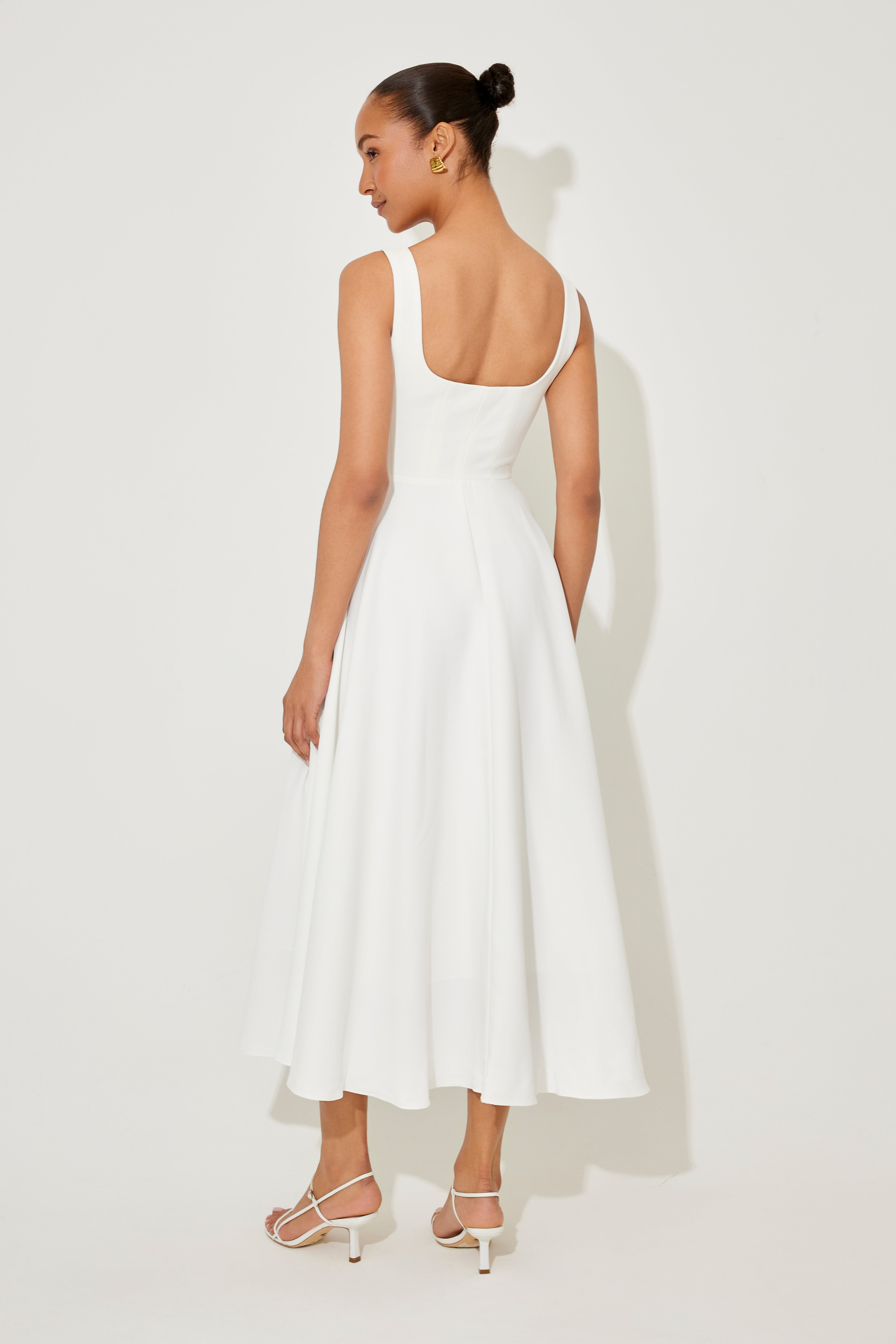 Noe Robe Midi Fluide et Classique