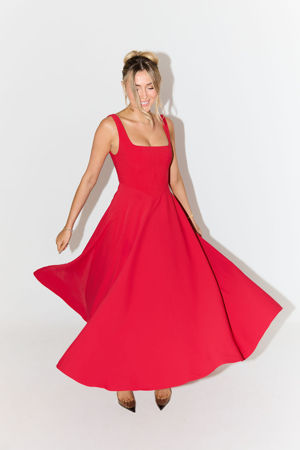 Noe Robe Midi Fluide et Classique