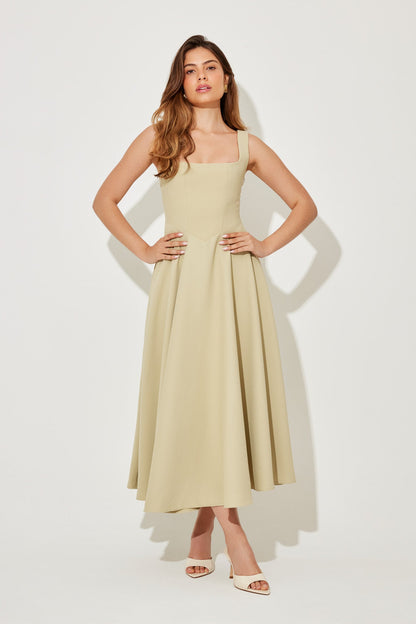 Noe Robe Midi Fluide et Classique