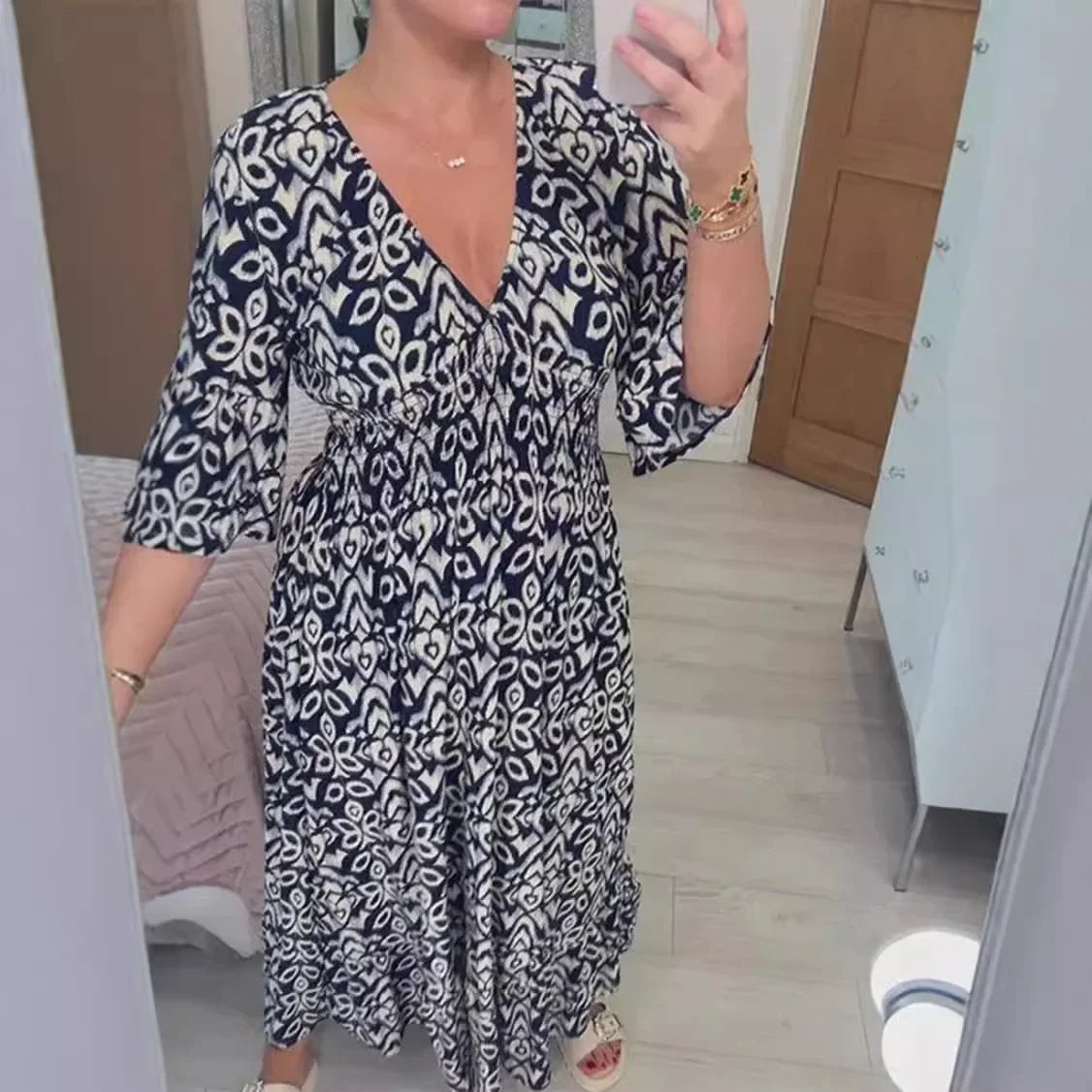 Niara Robe