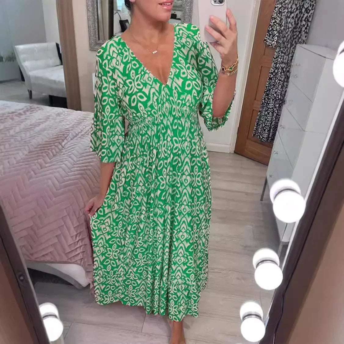 Niara Robe